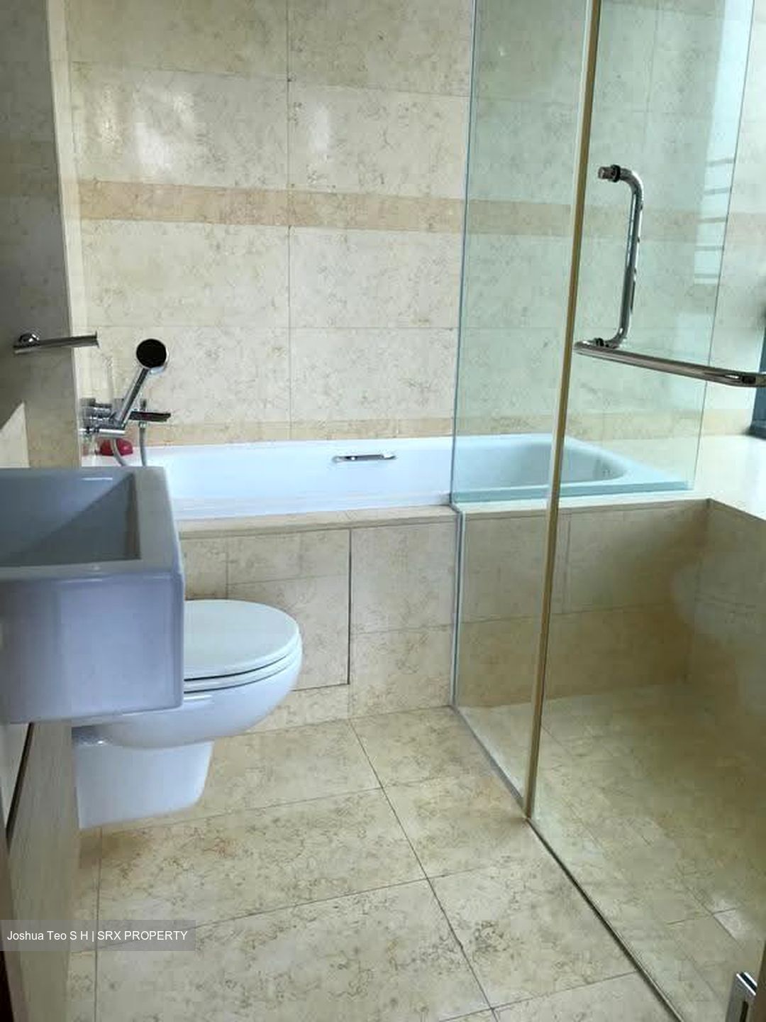 The Centrio (D12), Apartment #611706081
